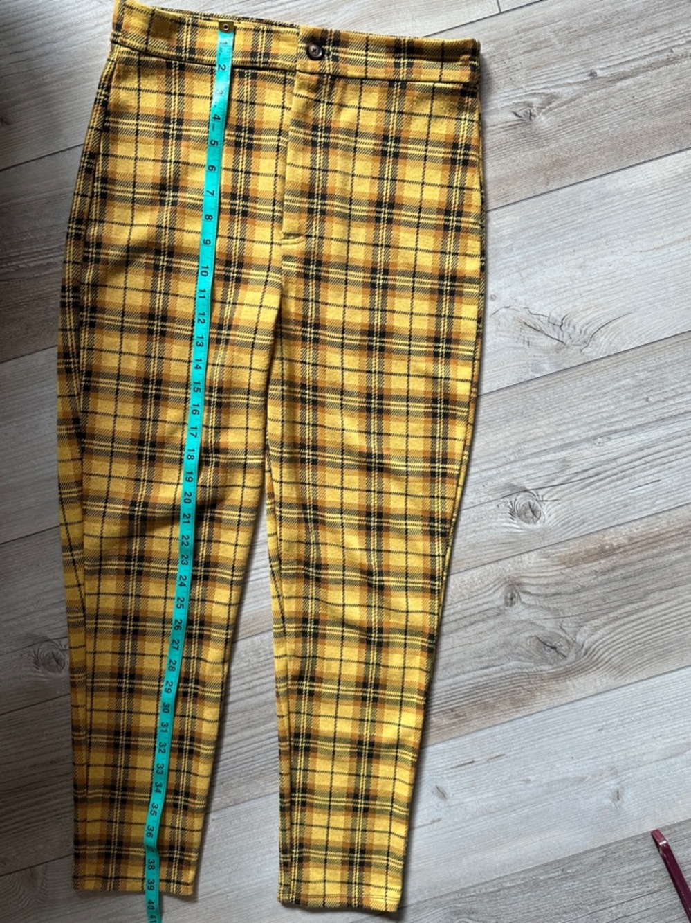 Plaid front zip pants. Soft material with stretch. No tags , Great condition